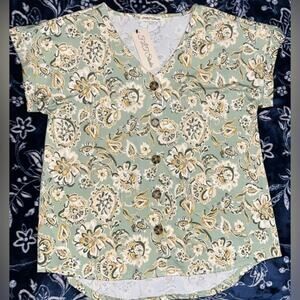 NWT! FLJ Studio Floral Print Button Down Blouse 19” P2P